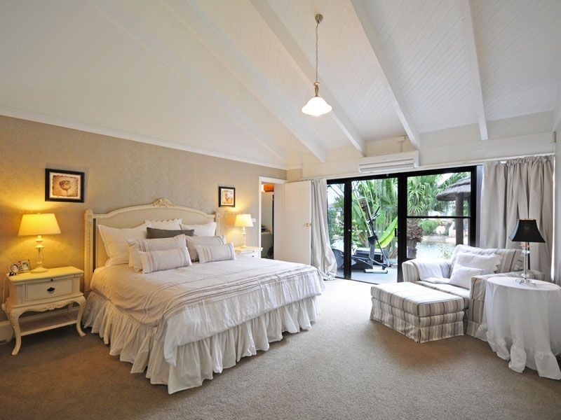 2 Platypus Avenue, Sorrento QLD 4217