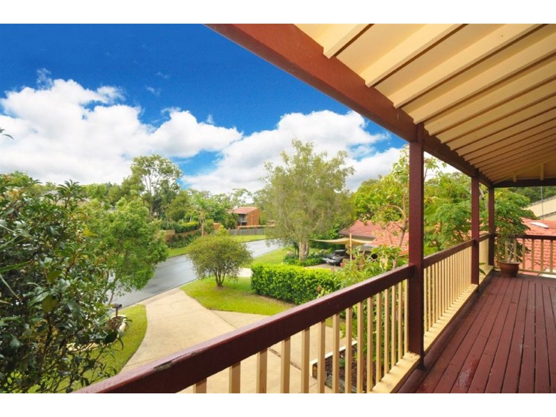 20 Evans Drive, Benowa QLD 4217