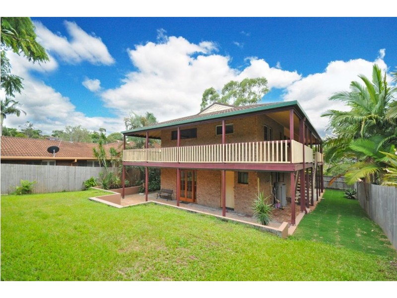 20 Evans Drive, Benowa QLD 4217