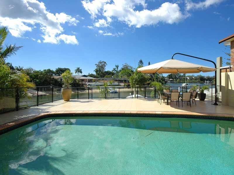 61 River Crescent, Broadbeach Waters QLD 4218