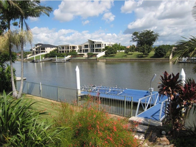 48 River Crescent, Broadbeach Waters QLD 4218