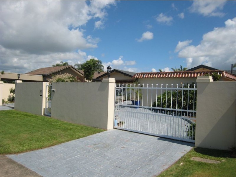 48 River Crescent, Broadbeach Waters QLD 4218