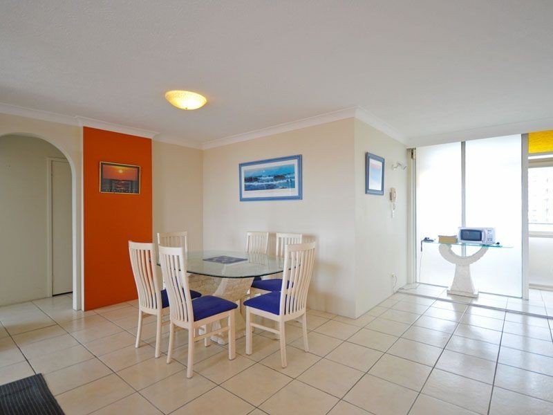 25/5 Queensland Ave, Broadbeach QLD 4218