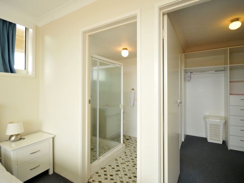 25/5 Queensland Ave, Broadbeach QLD 4218