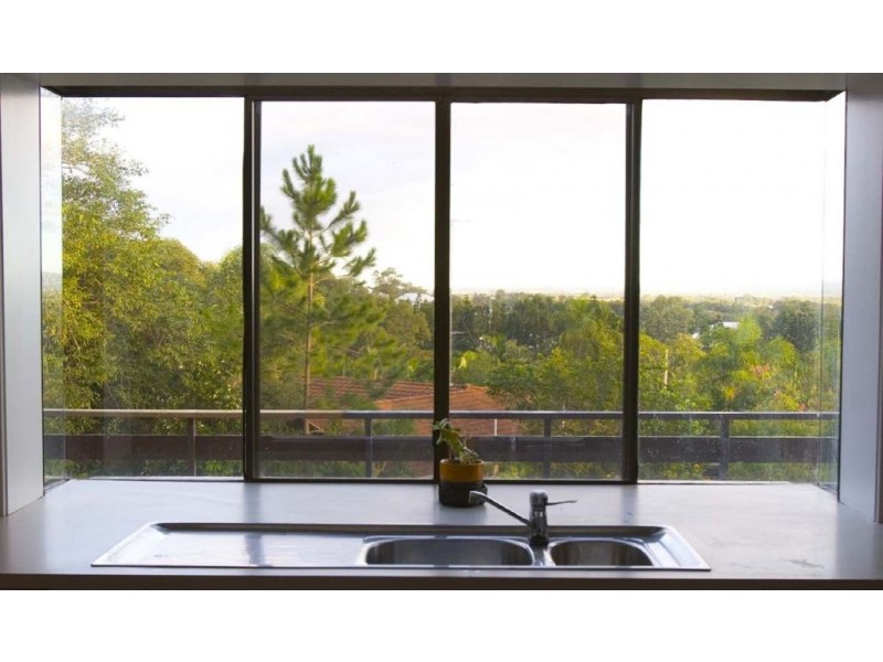 17 Currumburra Road, Ashmore QLD 4214