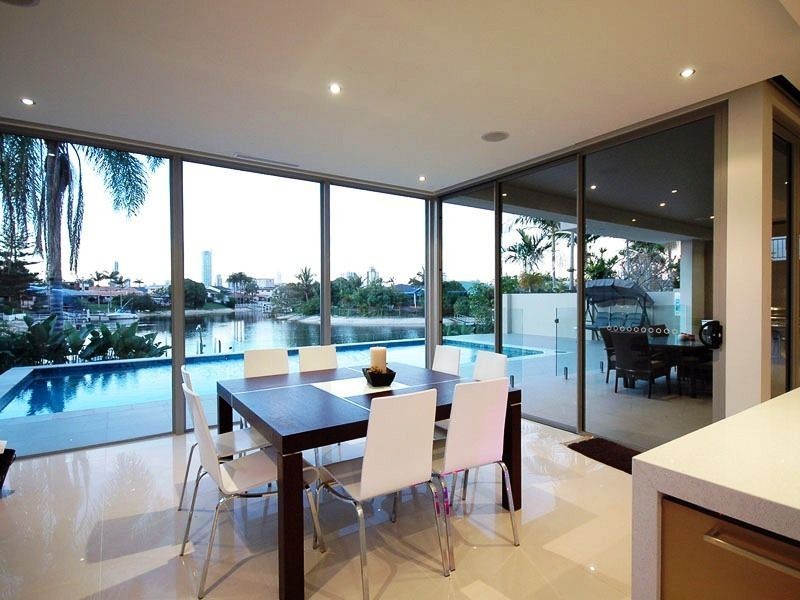 69 T E Peters Drive, Broadbeach Waters QLD 4218