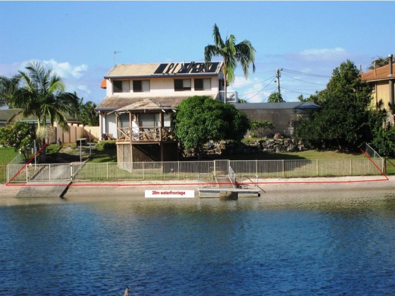 15 Andrew Avenue, Broadbeach Waters QLD 4218