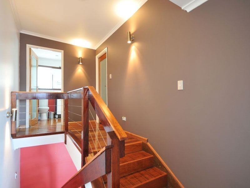 3/23 Hooker Blvd, Broadbeach Waters QLD 4218