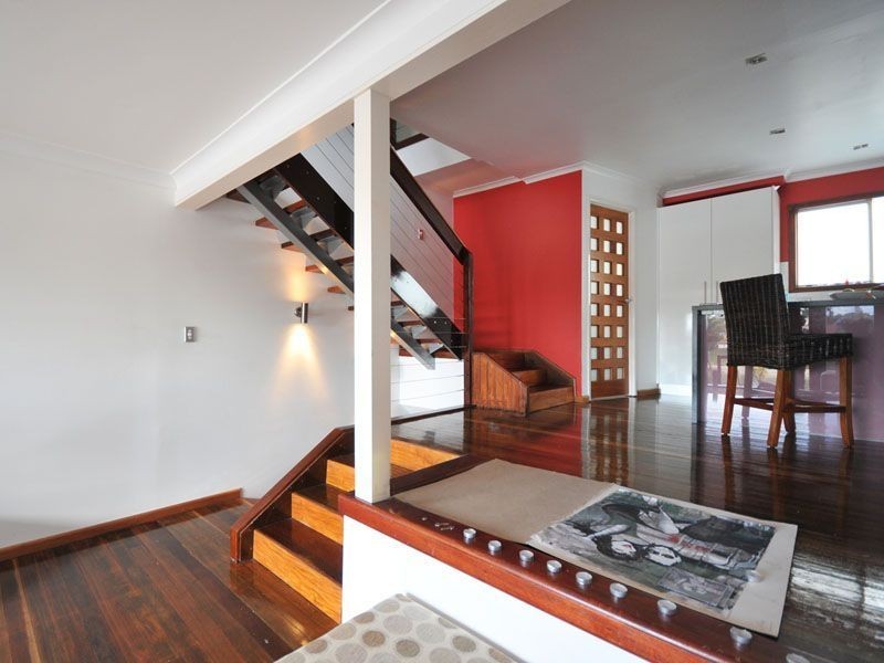 3/23 Hooker Blvd, Broadbeach Waters QLD 4218