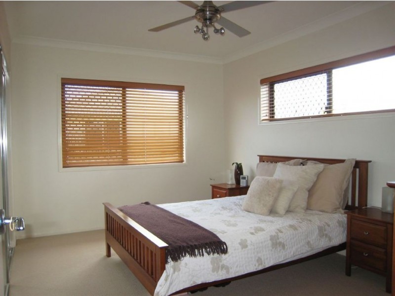 13 Rebholz Drive, Benowa QLD 4217