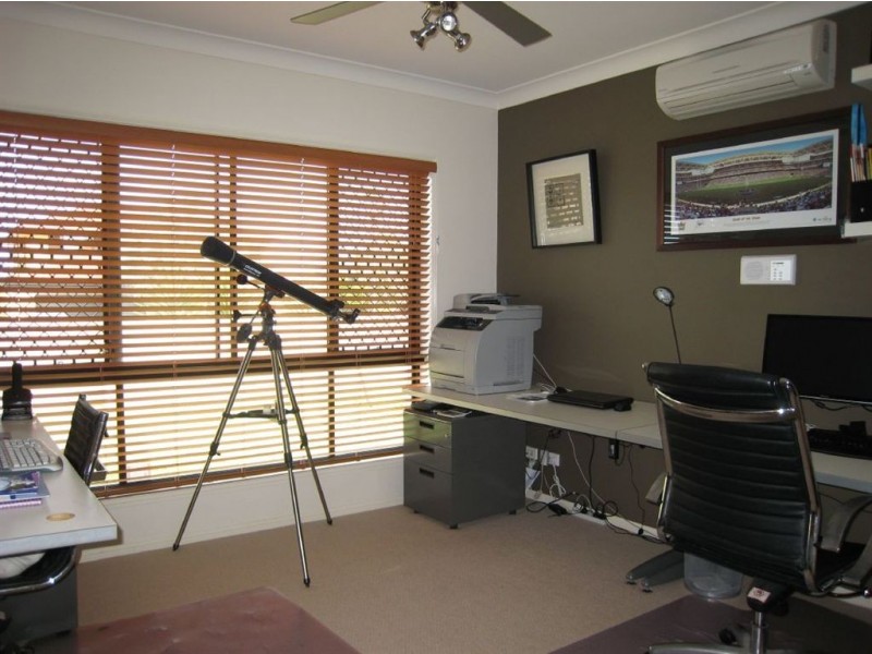 13 Rebholz Drive, Benowa QLD 4217