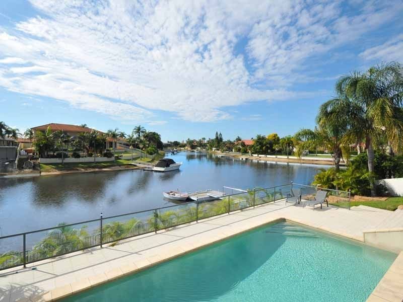 12 Montrose Court, Benowa QLD 4217