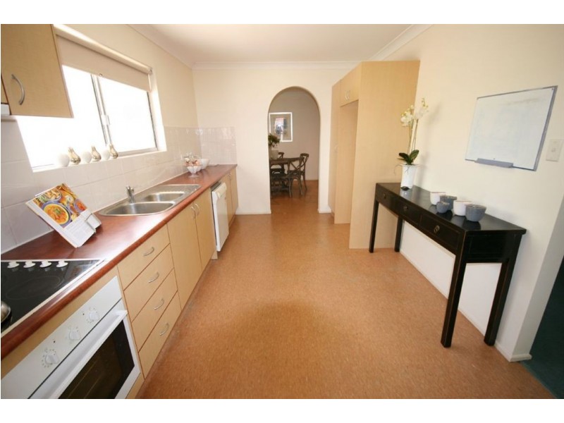 48 Alison Road, Carrara QLD 4211