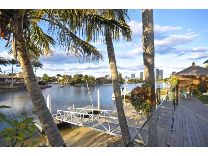 54 Clear Island Road, Broadbeach Waters QLD 4218