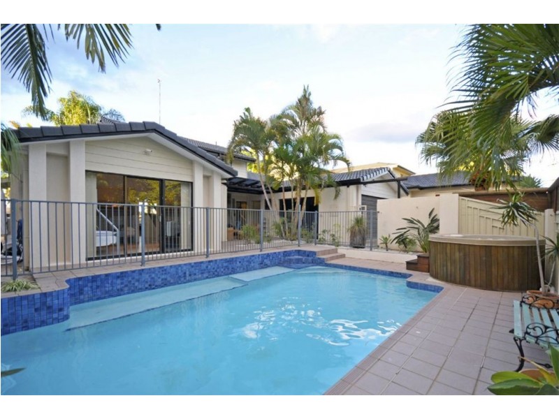 54 Clear Island Road, Broadbeach Waters QLD 4218