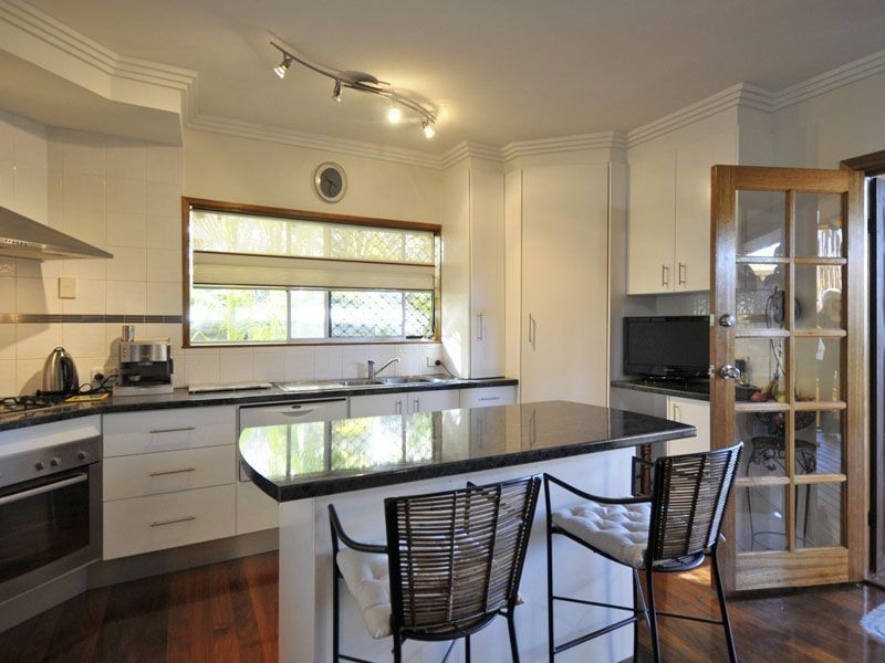 14 Billington Street, Labrador QLD 4215