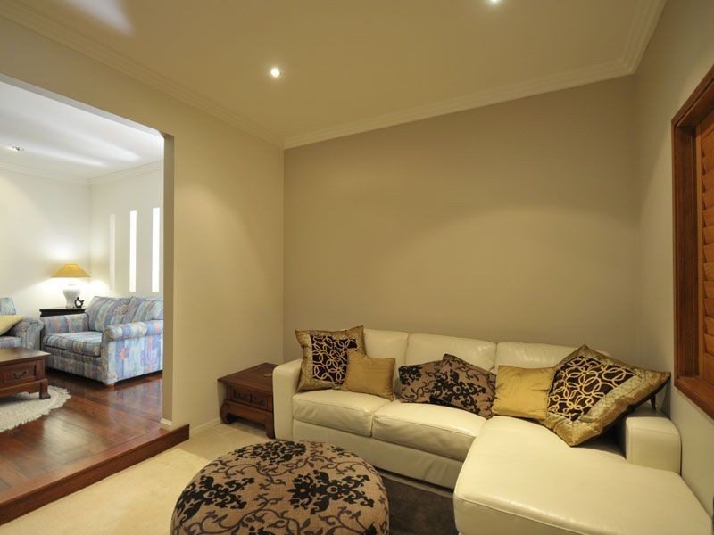 14 Billington Street, Labrador QLD 4215