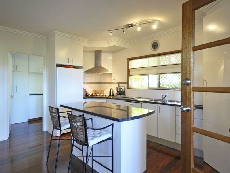14 Billington Street, Labrador QLD 4215