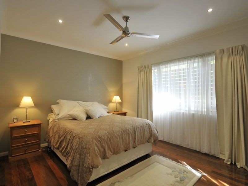 14 Billington Street, Labrador QLD 4215
