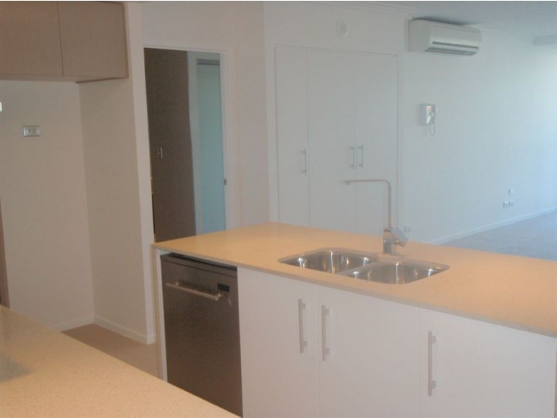 Chevron Island QLD 4217