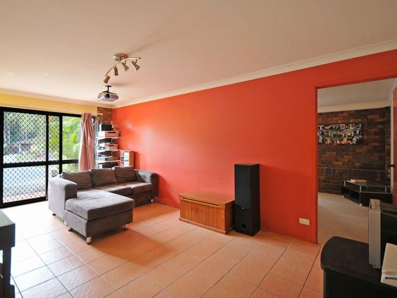 4 Coolong Court, Ashmore QLD 4214