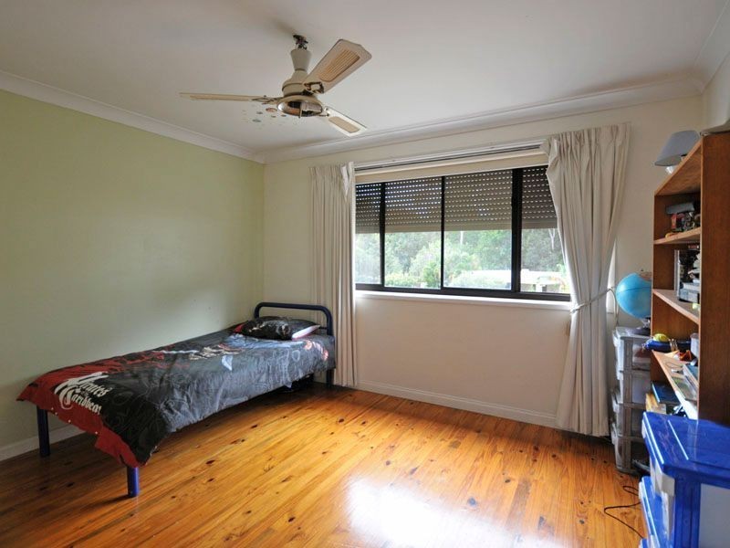 4 Coolong Court, Ashmore QLD 4214