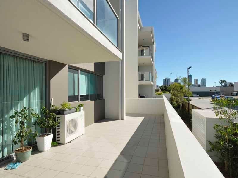 21/1 Gaven Crescent, Mermaid Beach QLD 4218