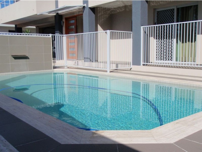 36 Daimler Drive, Bundall QLD 4217