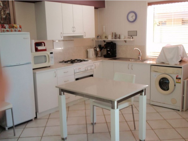 36 Daimler Drive, Bundall QLD 4217