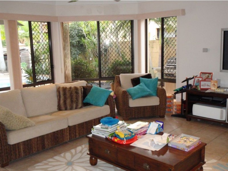 13 Jaeger Way, Benowa Waters QLD 4217