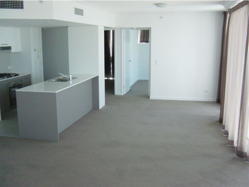 1154/56 Scarborough Street, Southport QLD 4215