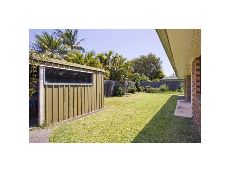 7 Wanneroo Court, Mermaid Waters QLD 4218