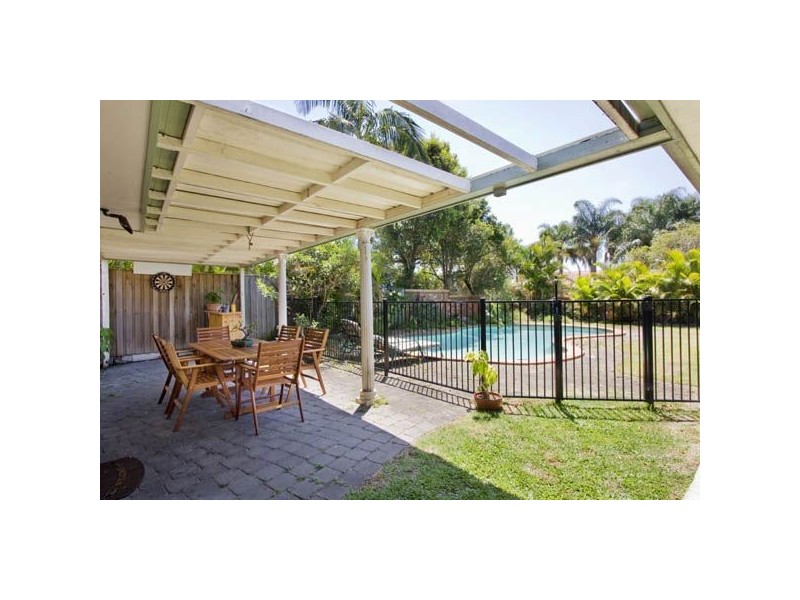 7 Wanneroo Court, Mermaid Waters QLD 4218
