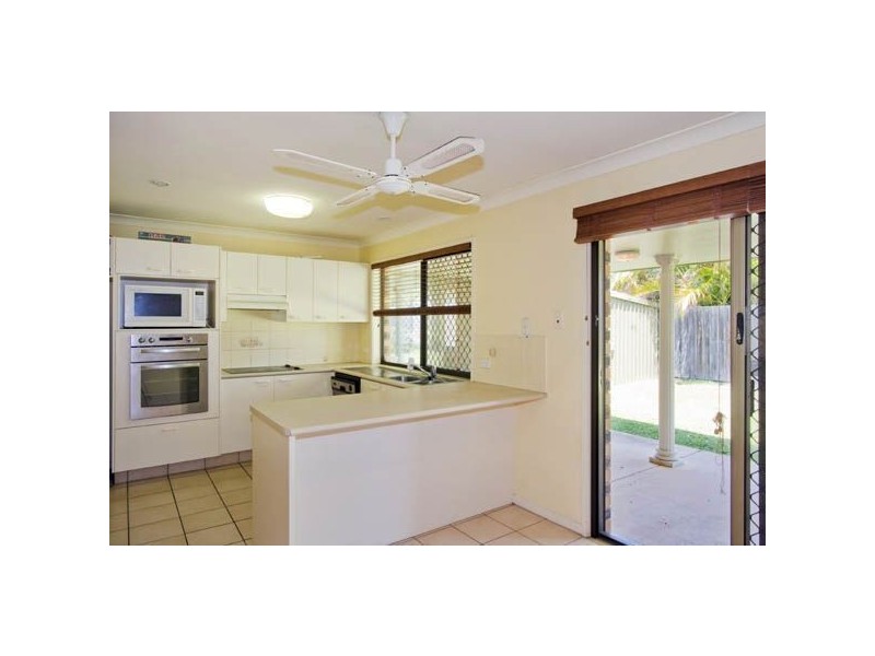 7 Wanneroo Court, Mermaid Waters QLD 4218
