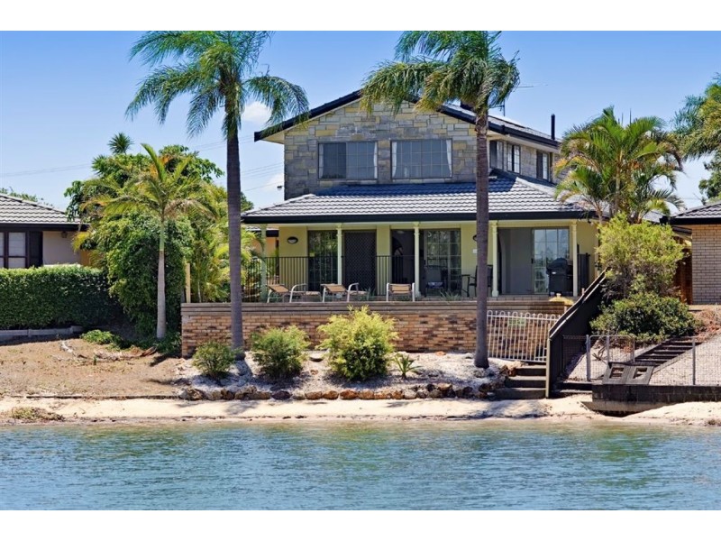 38 Merrimac Boulevard, Broadbeach Waters QLD 4218