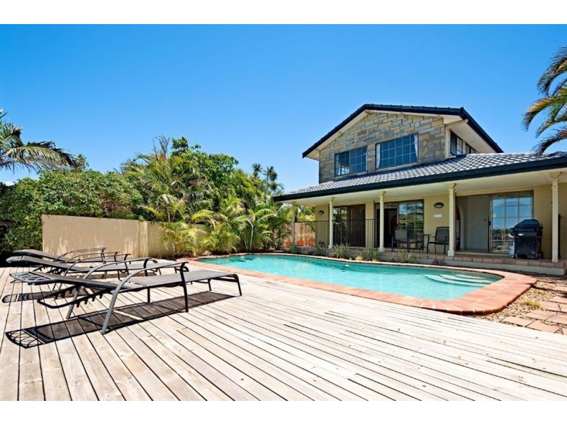 38 Merrimac Boulevard, Broadbeach Waters QLD 4218