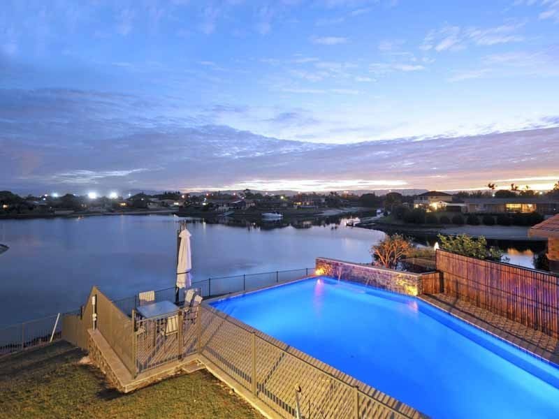 30 Bombala Street, Broadbeach Waters QLD 4218