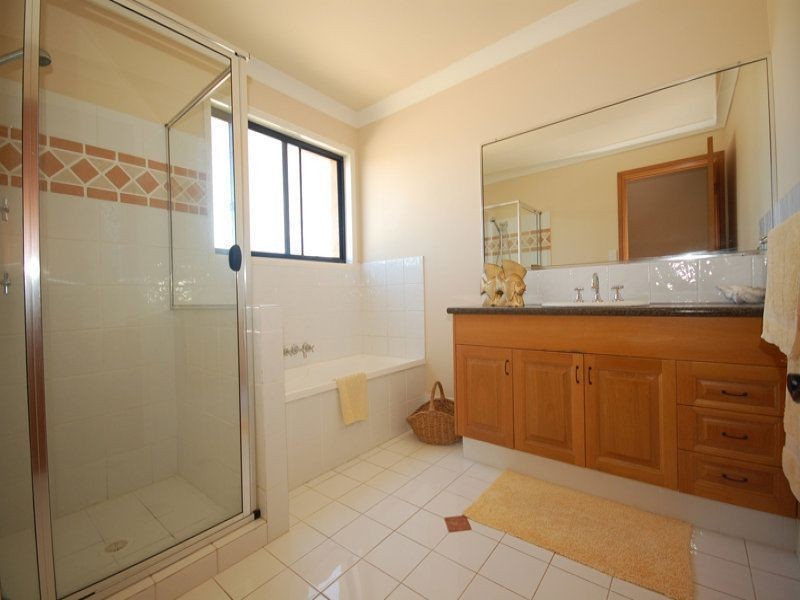 5/16 Cascade Avenue, Benowa QLD 4217