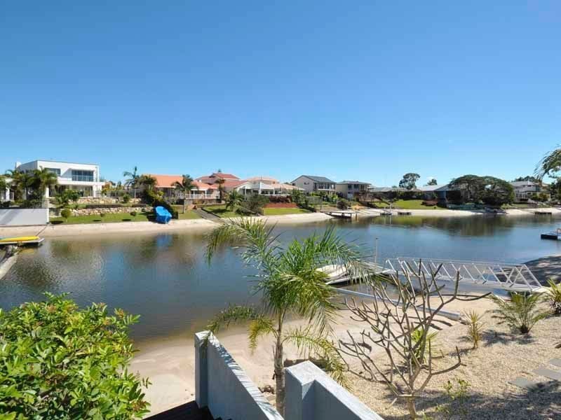 10 Mackay Close, Sorrento QLD 4217