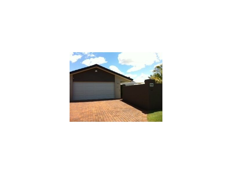 10 Mackay Close, Sorrento QLD 4217