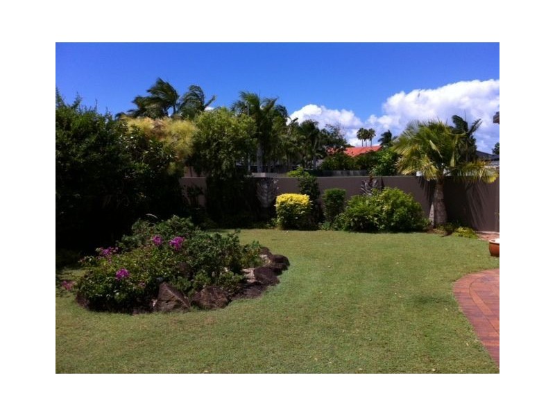 10 Mackay Close, Sorrento QLD 4217