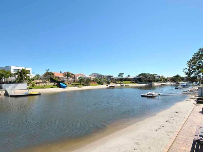 10 Mackay Close, Sorrento QLD 4217