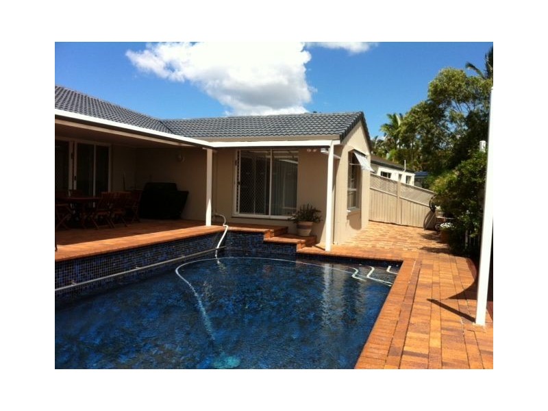10 Mackay Close, Sorrento QLD 4217
