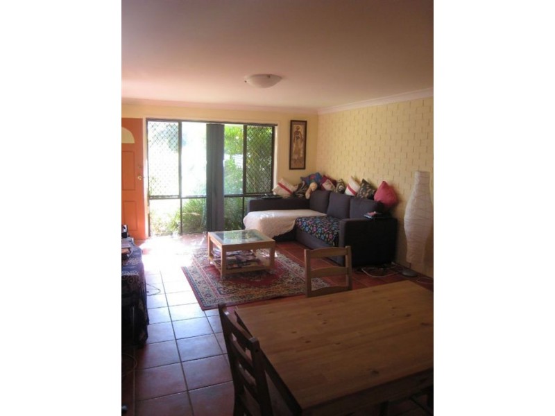 1/50 T E Peters Drive, Broadbeach Waters QLD 4218