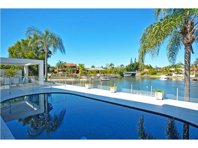 12 Saywell Street, Sorrento QLD 4217