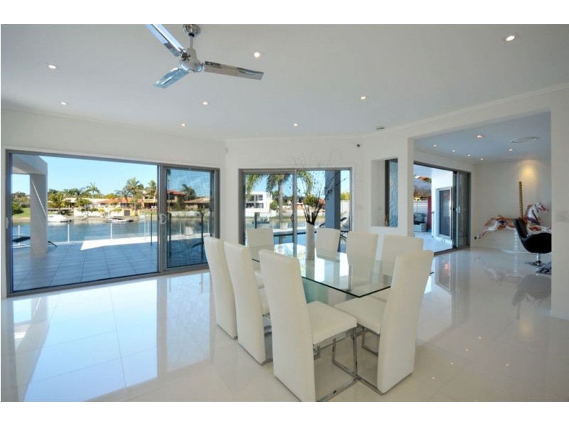 12 Saywell Street, Sorrento QLD 4217