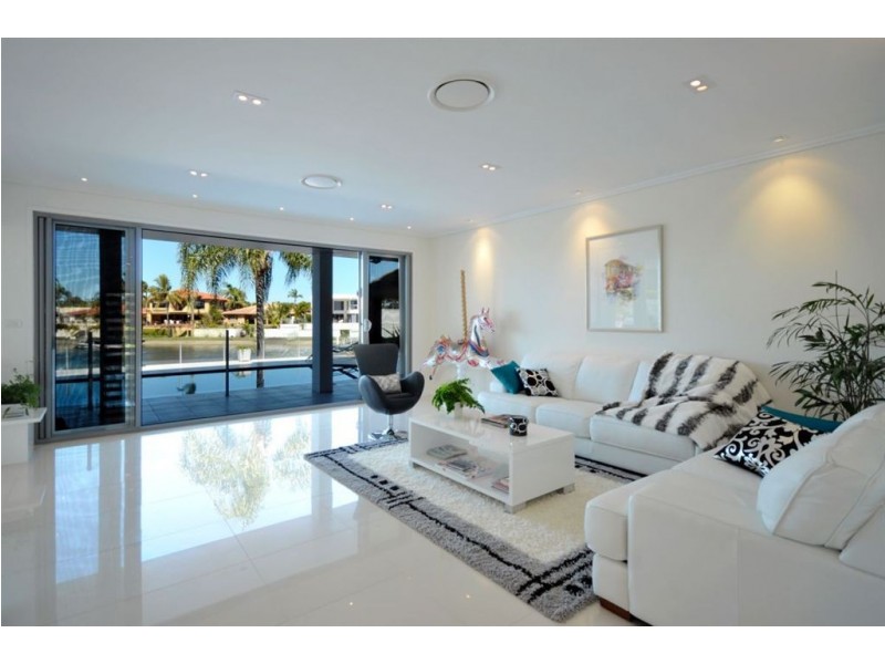 12 Saywell Street, Sorrento QLD 4217