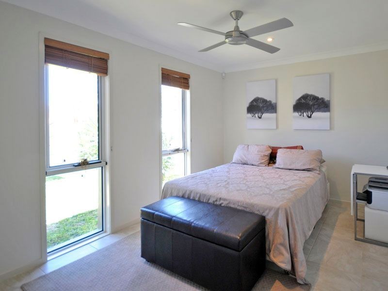 7 Platypus Ave, Sorrento QLD 4217