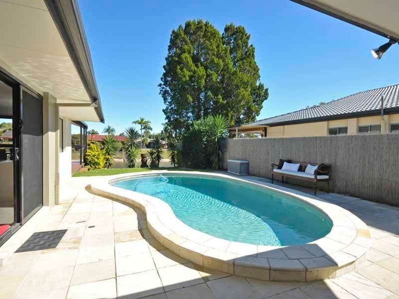7 Platypus Ave, Sorrento QLD 4217