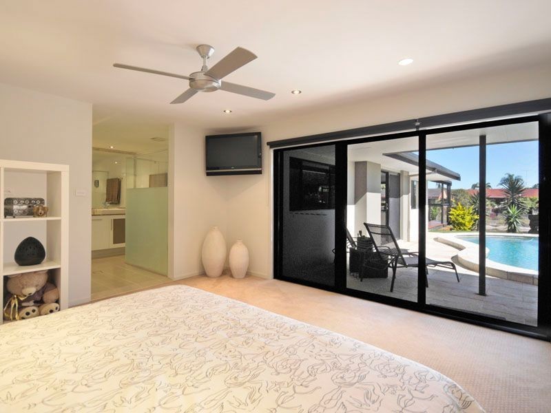 7 Platypus Ave, Sorrento QLD 4217